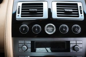 Aston Martin DB9 bild 12