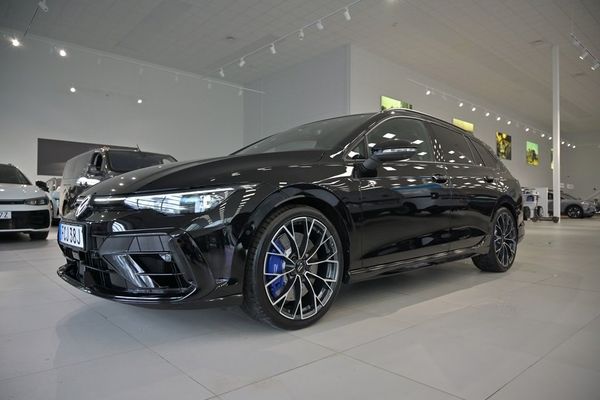Volkswagen Golf R Sportcombi 333 hk R-Performance - 2026