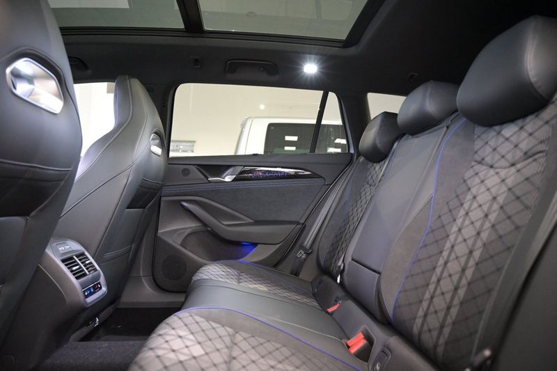 Volkswagen Passat bild 30