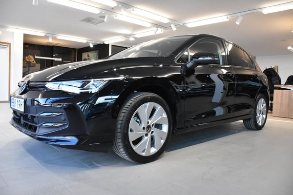 Volkswagen Golf 1.5 eTSI 150 Life Edition *0 kr insats* - 2027