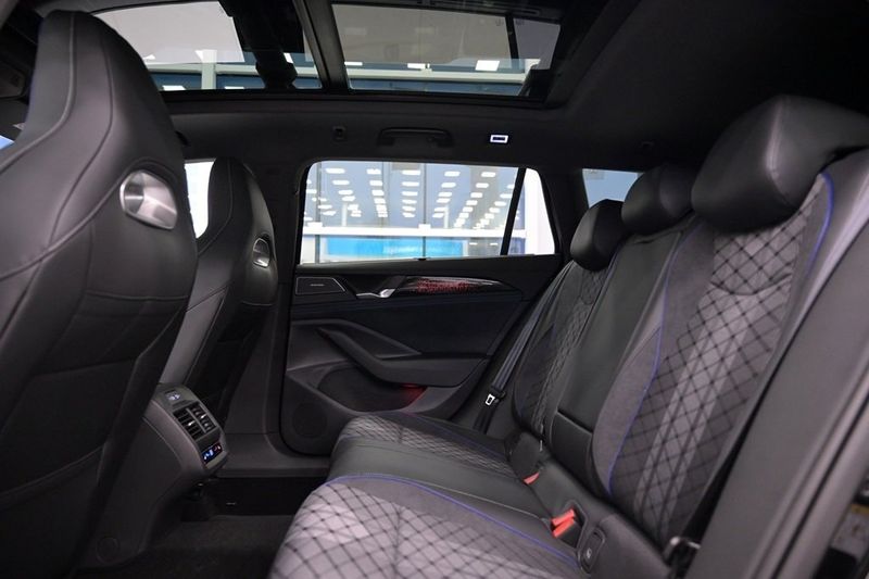 Volkswagen Passat bild 24