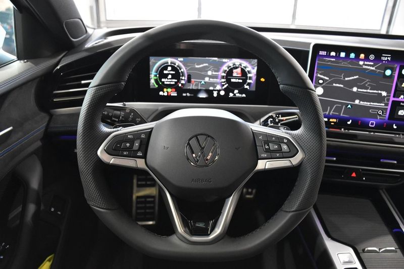Volkswagen Passat bild 11