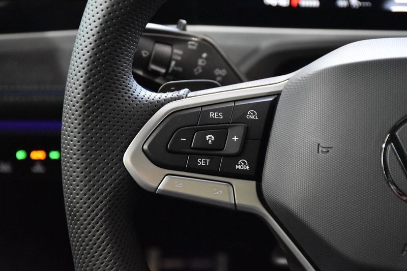 Volkswagen Passat bild 12