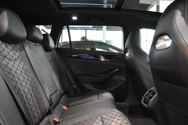 Volkswagen Passat bild 24