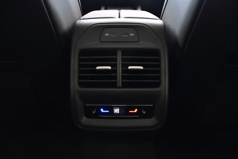 Volkswagen Passat bild 24