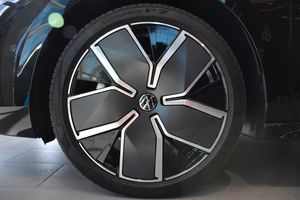 Volkswagen Passat bild 9