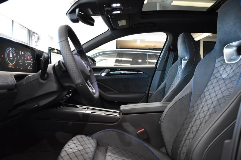 Volkswagen Passat bild 21
