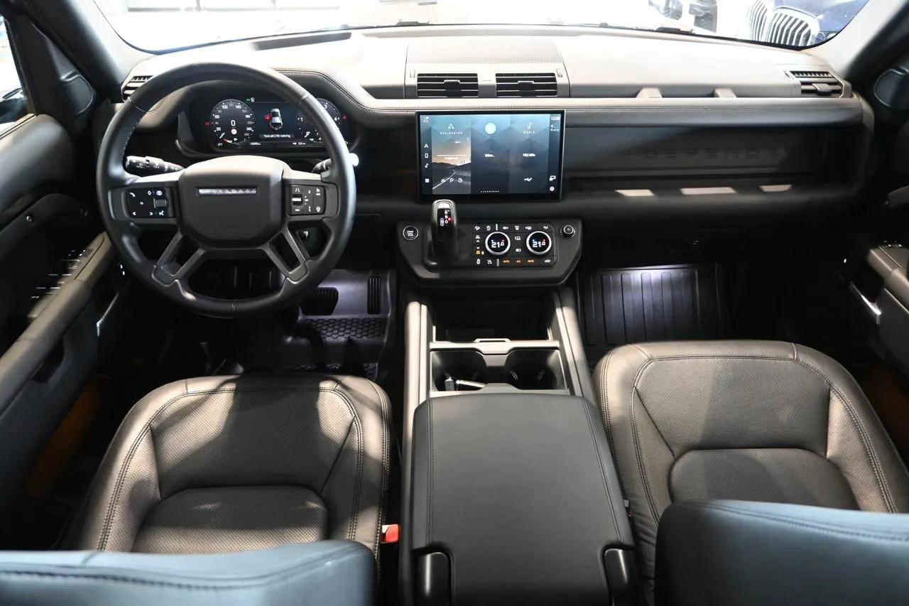 Vehicle image 8