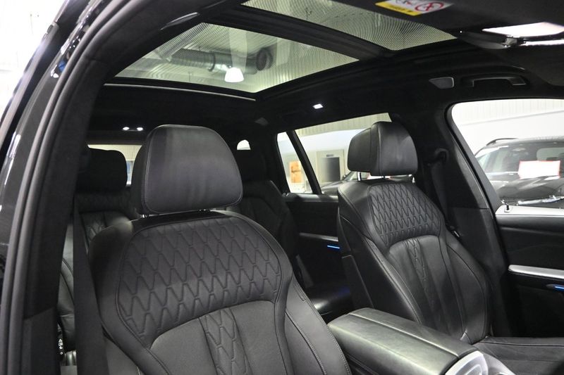 BMW X7 bild 12