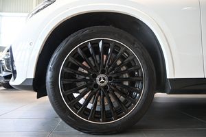 Mercedes GLC300 bild 6