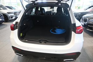 Mercedes GLC300 bild 14