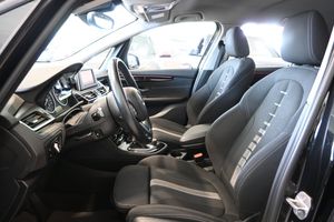 BMW 218 bild 8