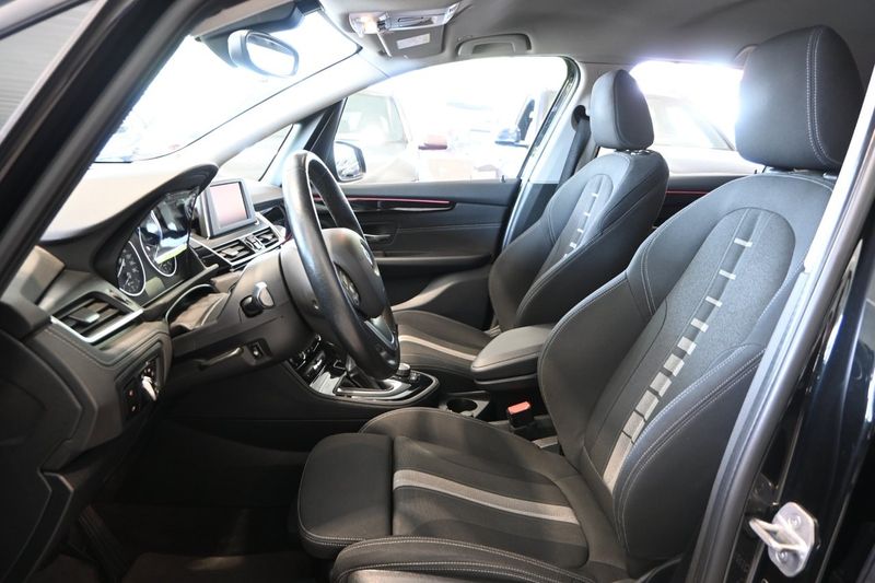 BMW 218 bild 8