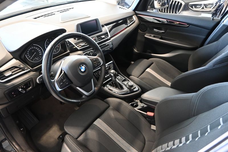 BMW 218 bild 7