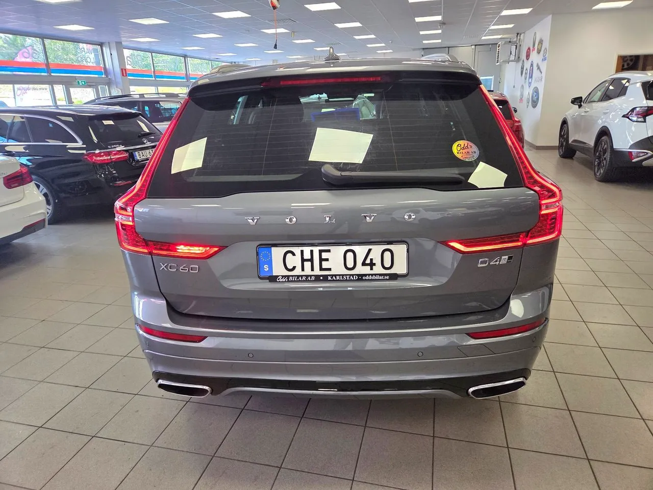 Vehicle image 6