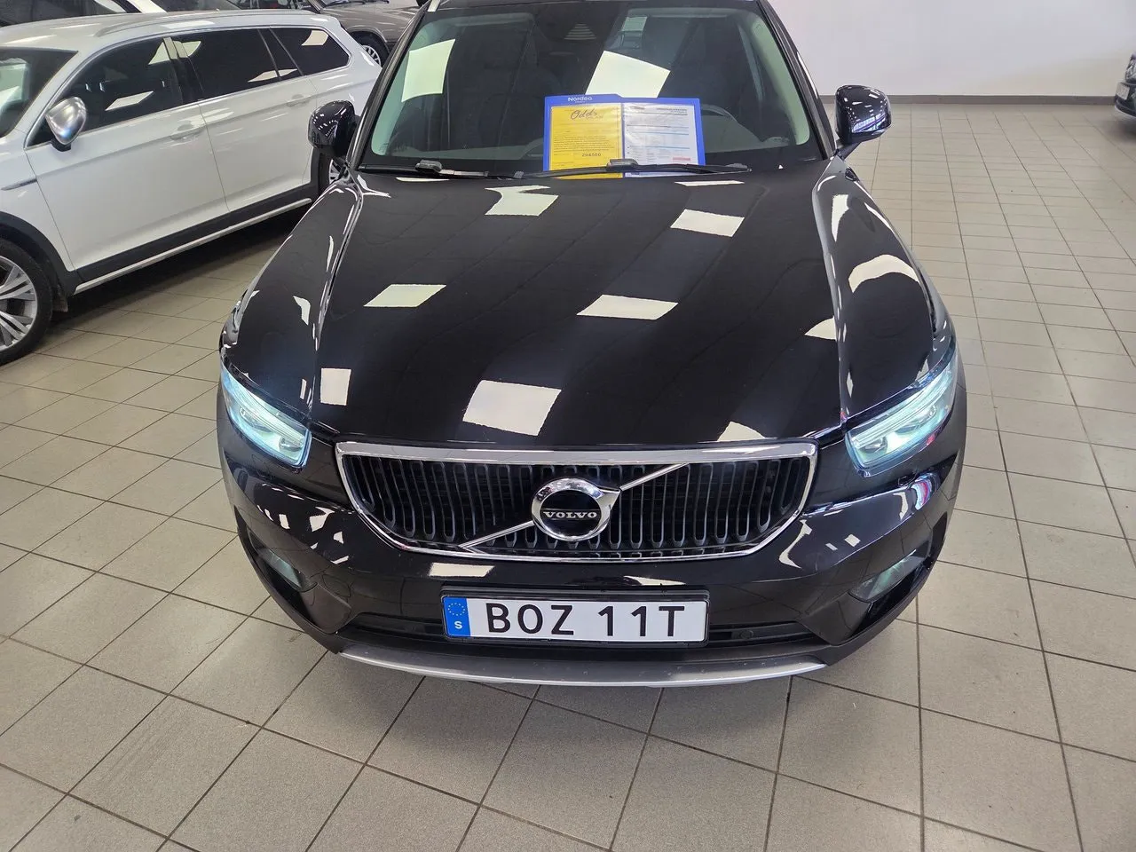 Vehicle image 15