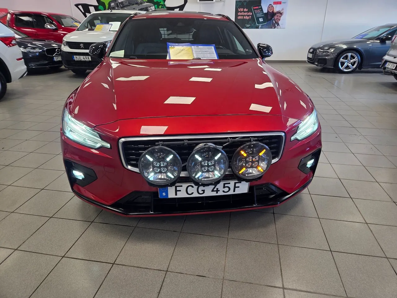 Vehicle image 19