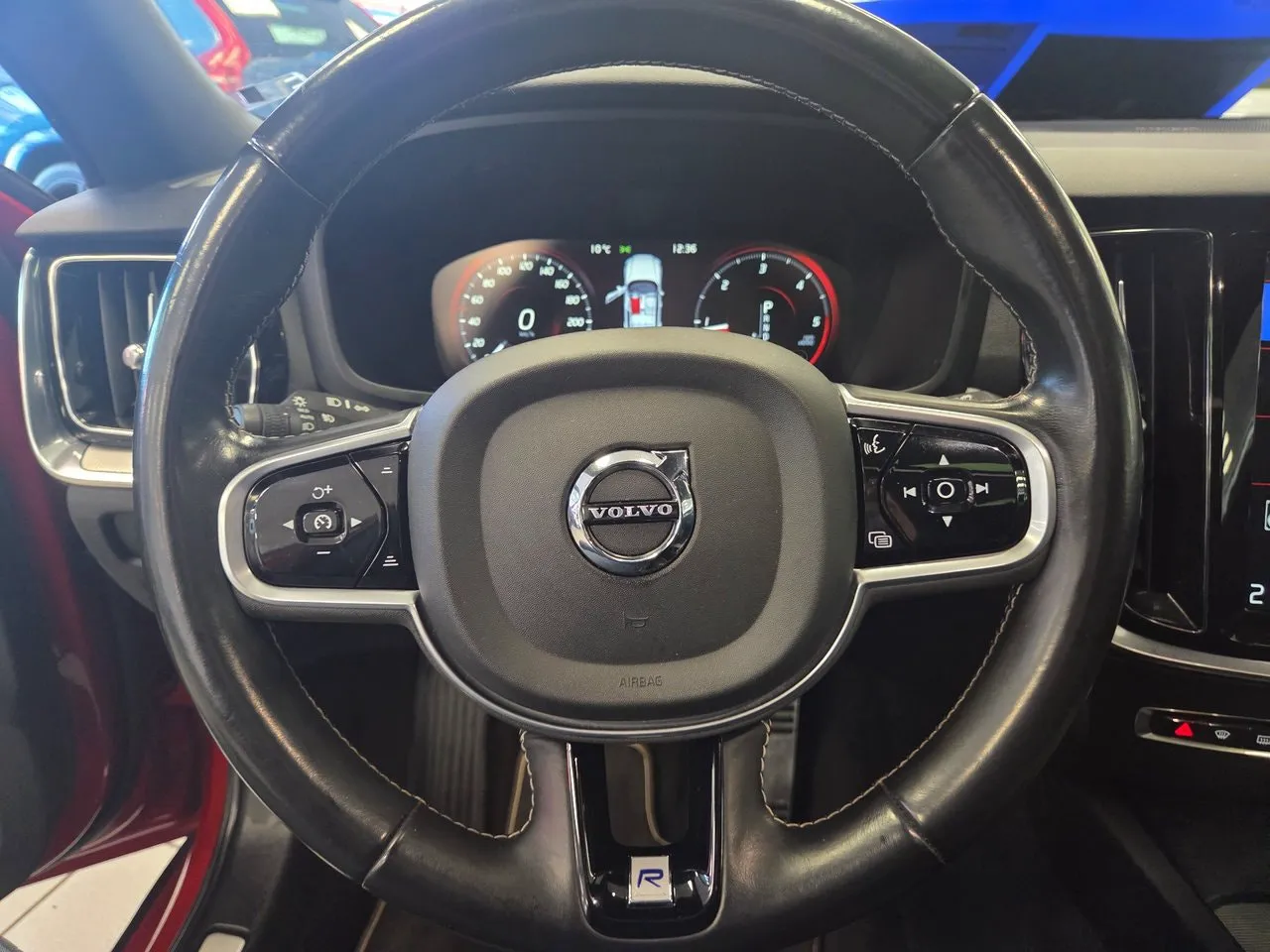 Vehicle image 21