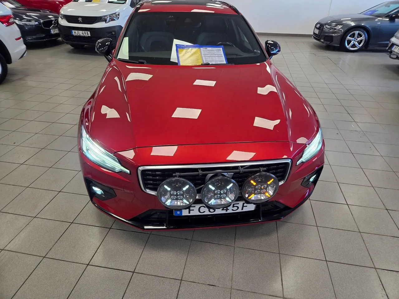 Vehicle image 17