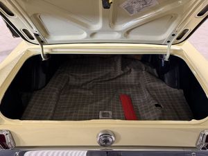 Ford Mustang bild 11