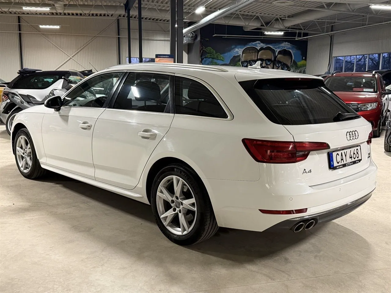 Vehicle image 4
