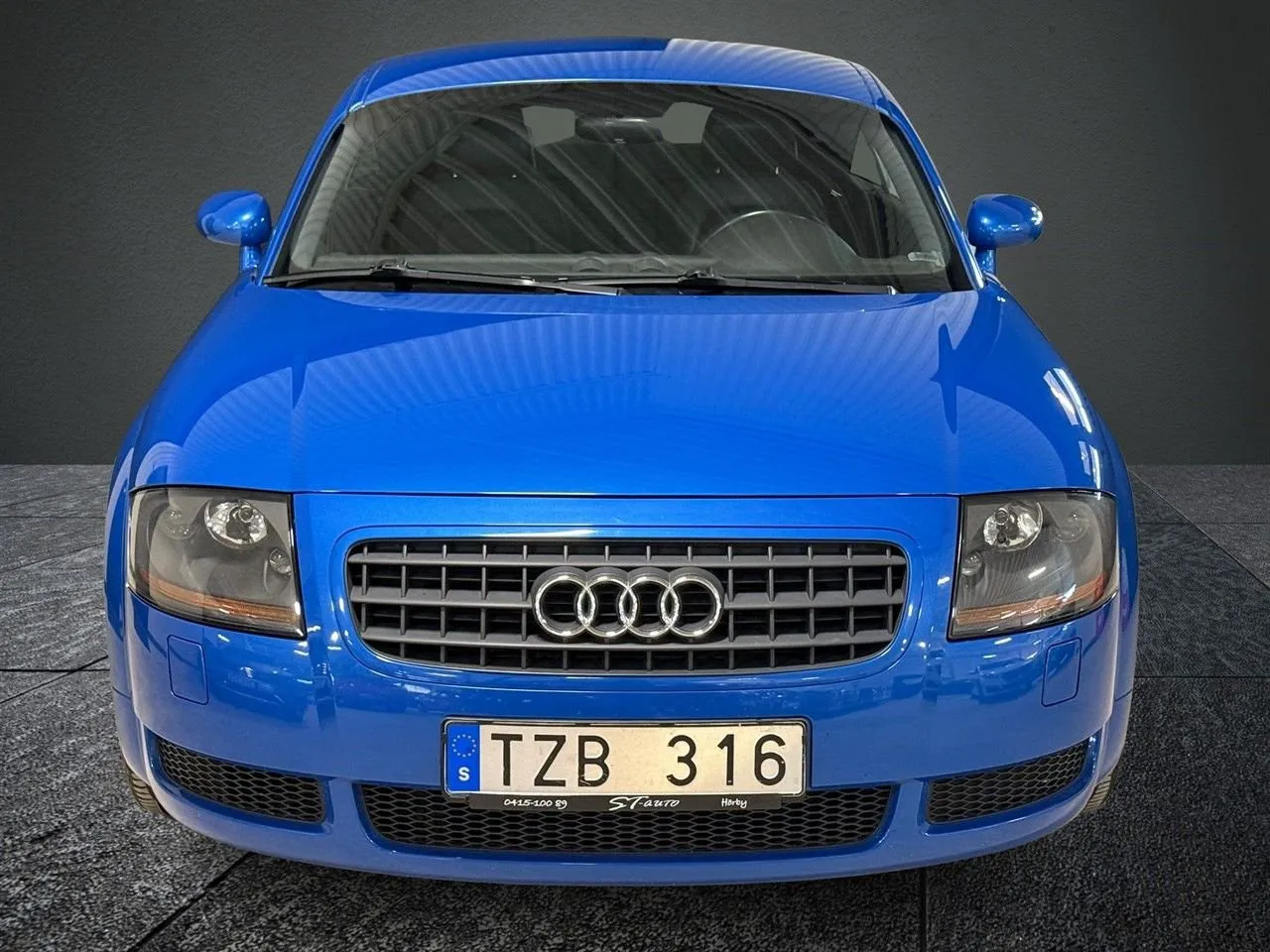 Vehicle image 1