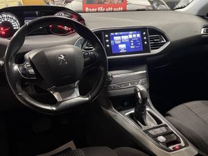 Peugeot 308 SW bild 5