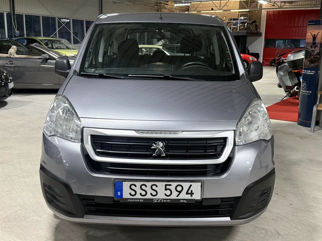 Vehicle image 1