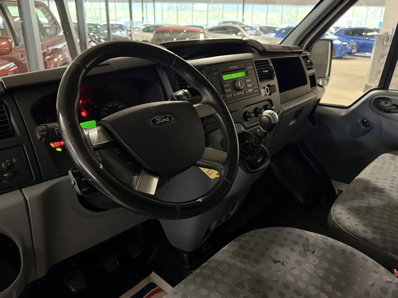 Vehicle image 6