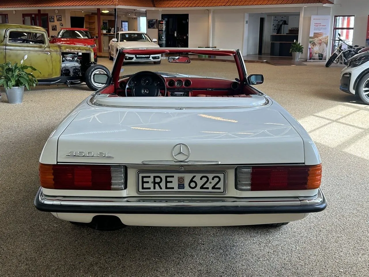 Vehicle image 11
