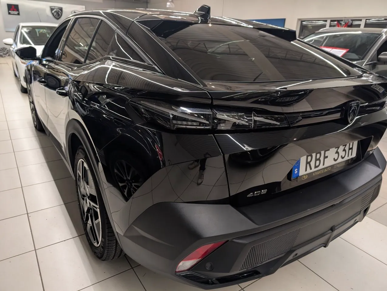 Vehicle image 3