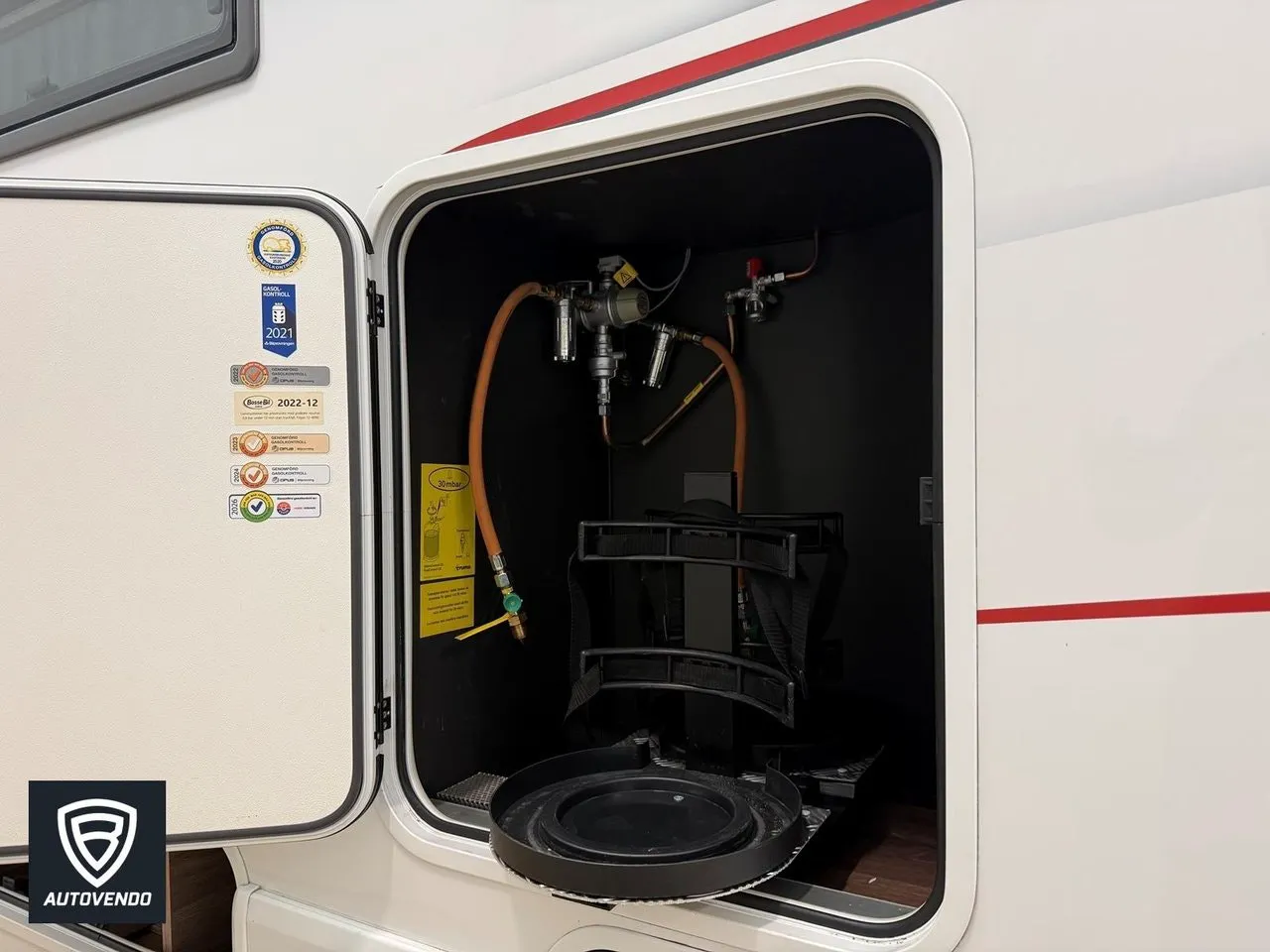 Vehicle image 22