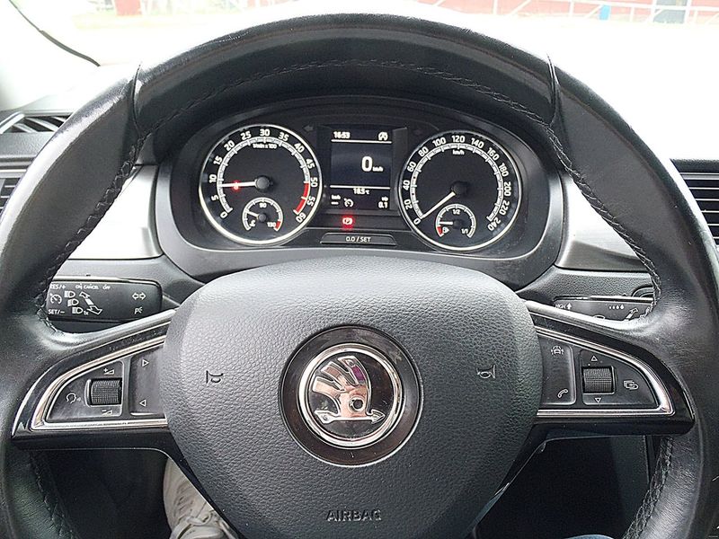 Skoda Rapid bild 6