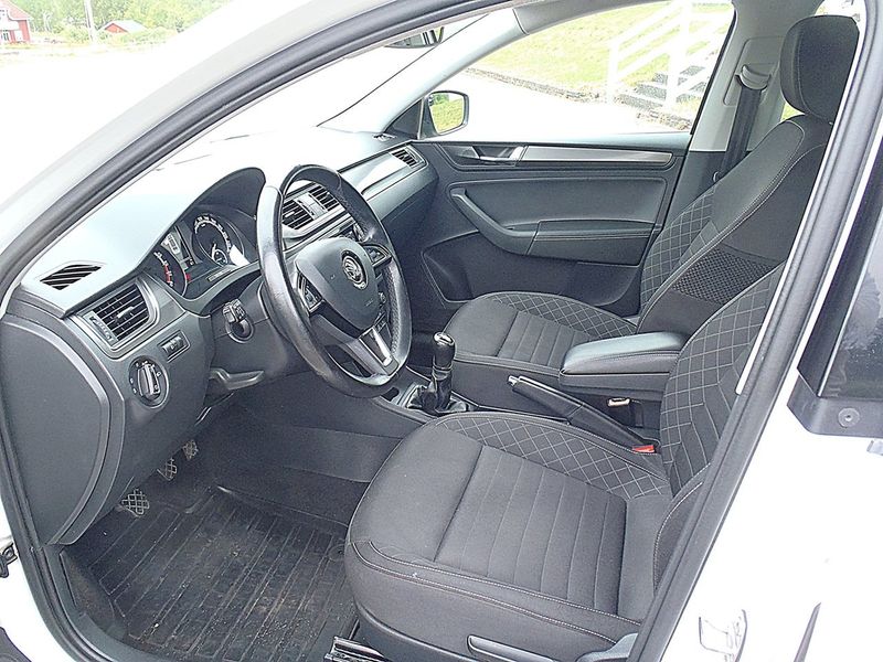 Skoda Rapid bild 5