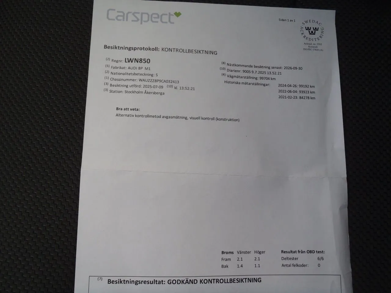 Vehicle image 10
