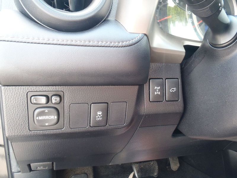 Toyota RAV4 bild 7