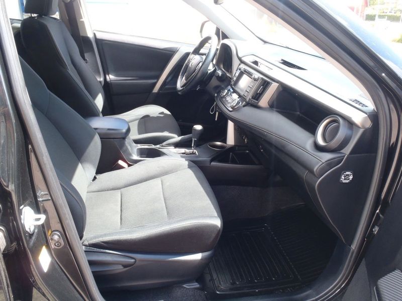 Toyota RAV4 bild 5