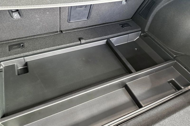 Kia K4 bild 15
