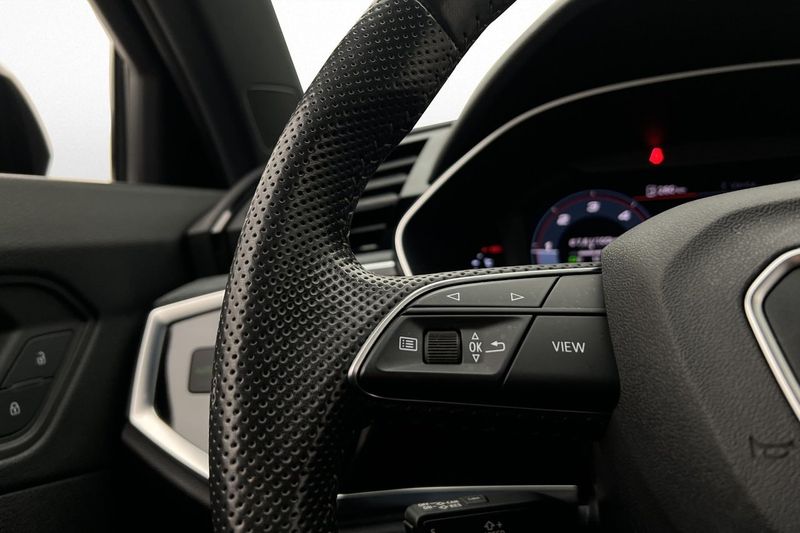 Audi Q3 bild 15
