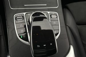 Mercedes GLC220 bild 25