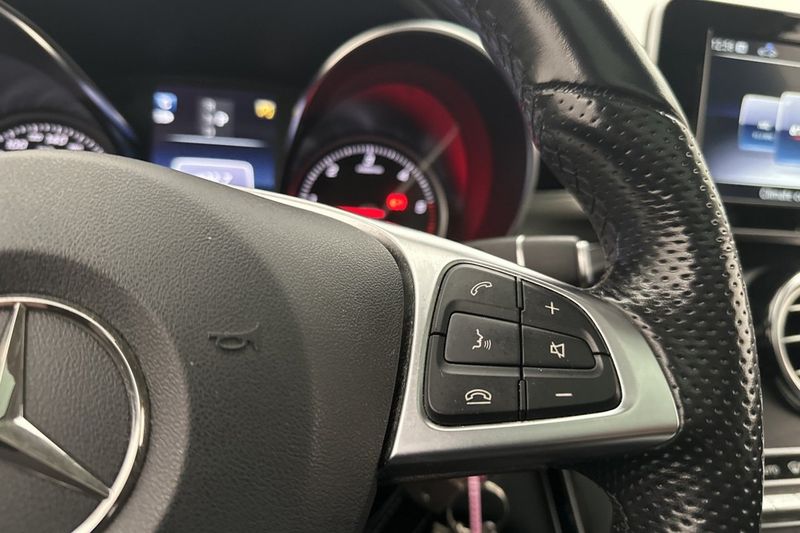 Mercedes GLC220 bild 17