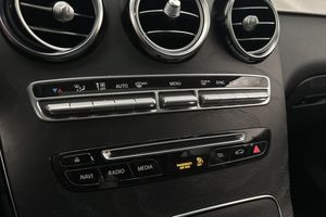 Mercedes GLC220 bild 24