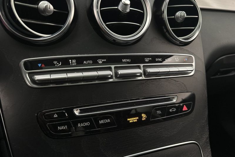 Mercedes GLC220 bild 24