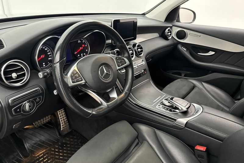 Mercedes GLC220 bild 10