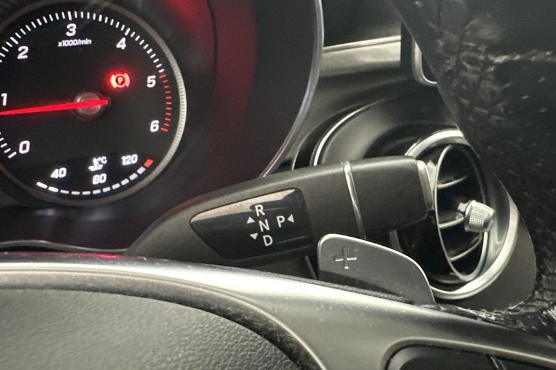 Mercedes GLC220 bild 26