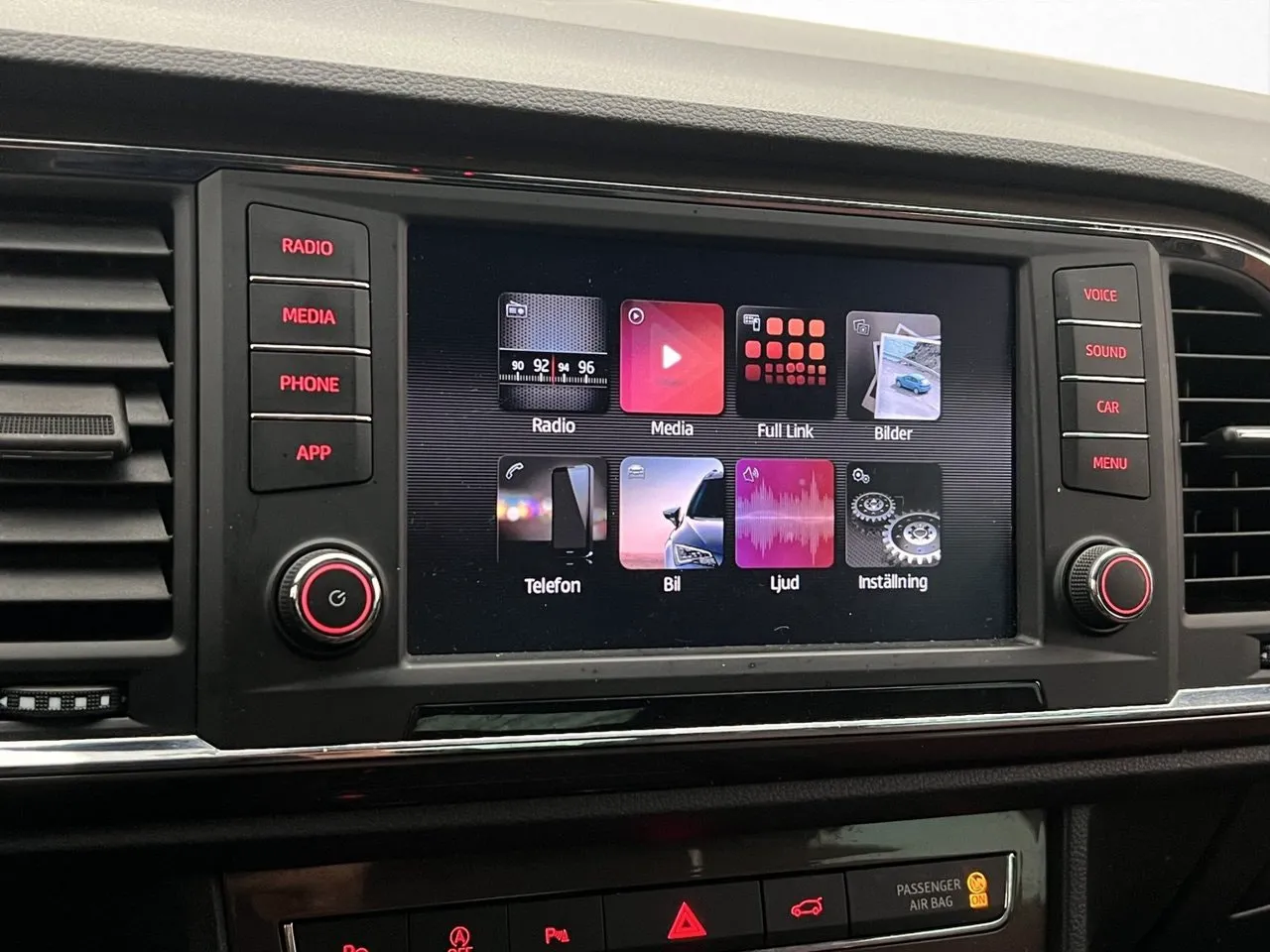 Vehicle image 14