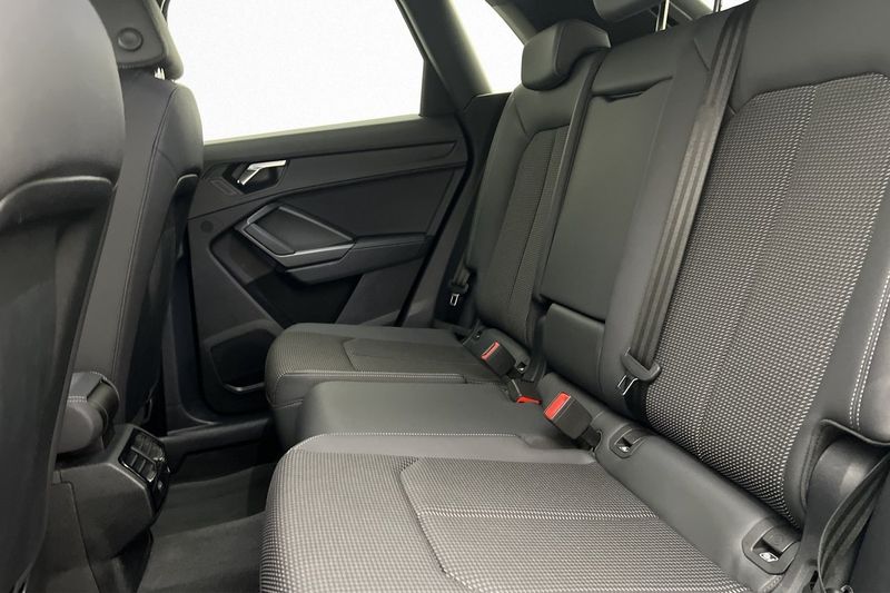 Audi Q3 bild 15