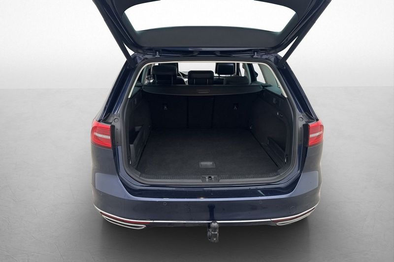 Volkswagen Passat bild 9