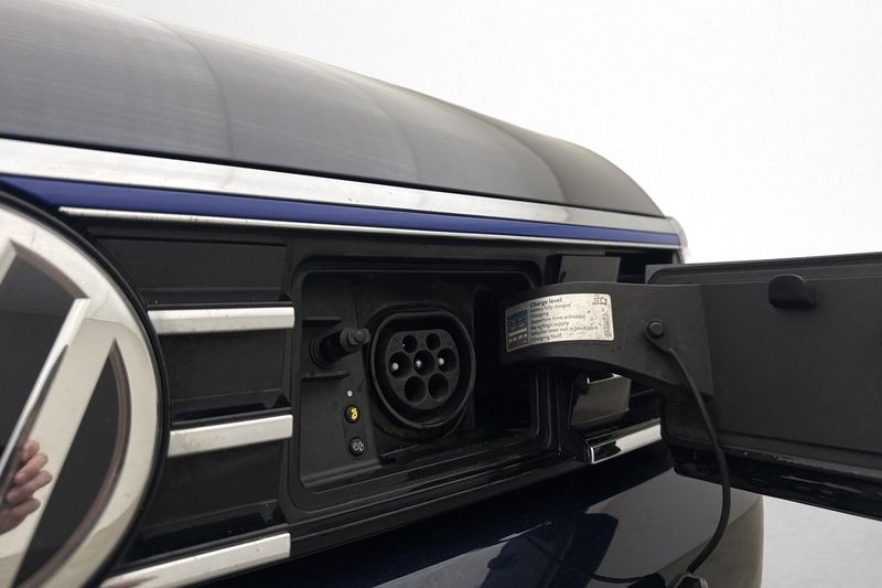 Volkswagen Passat bild 10