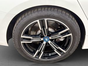 BMW 330 bild 31
